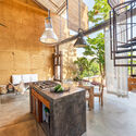 Loft Saja / Andrés Rubio Téllez Arquitecto - Fotografía interior, Cocina, Madera, Fijación Vigas, Sillas
