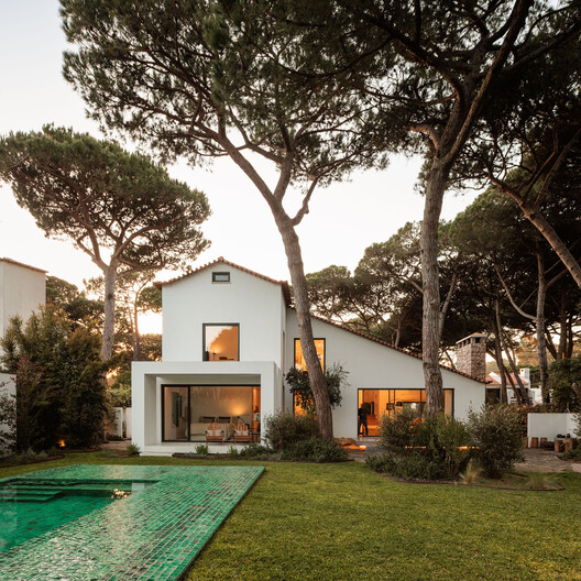 Casa Pinhal SS & RV / João Tiago Aguiar, Arquitectos - Fotografia de Exterior, Porta, Jardim