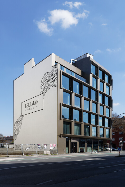 Hotel Bellman Berlin-Neukoelln / Tchoban Voss Architekten - Exterior Photography, Facade, Glass