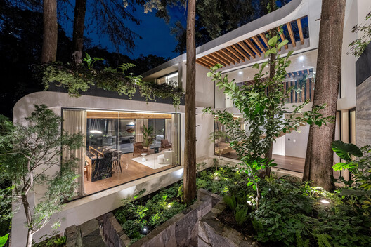 Casa LAI  / BROISSIN - Imagen 12 de 32