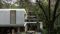 Casa LAI  / BROISSIN