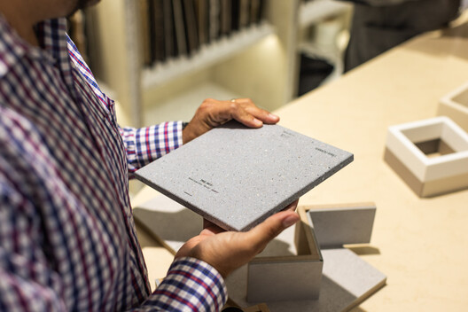 Tocar y ver materiales para diseñar: 4 moodboards sensoriales creados desde el showroom - Imagen 2 de 13