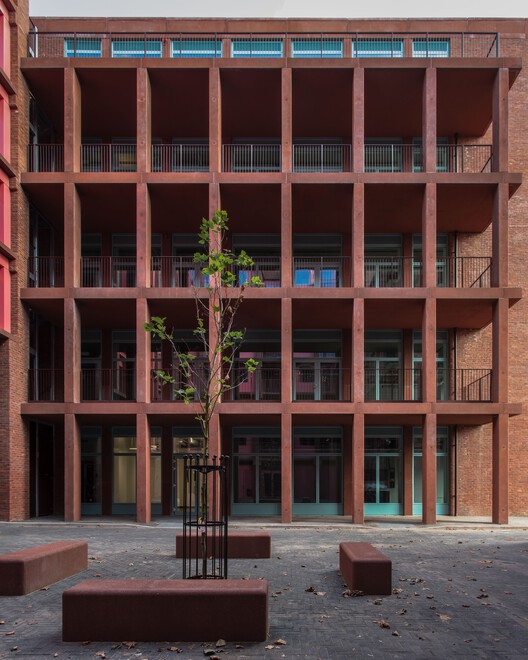 伦敦艺术大学鱼岛综合用途建筑 / Henley Halebrown - 室内图, 具体的