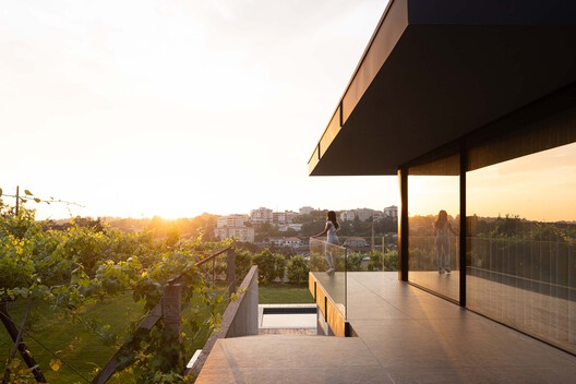 Casa da Encosta / Ricardo Azevedo Arquitecto - Imagem 21 de 32