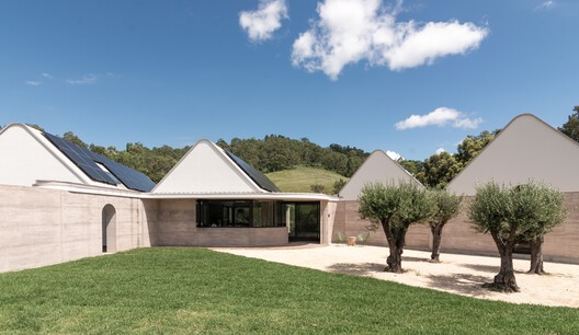 Earth by the River Residence / Luigi Rosselli Architects - Image 10 of 35