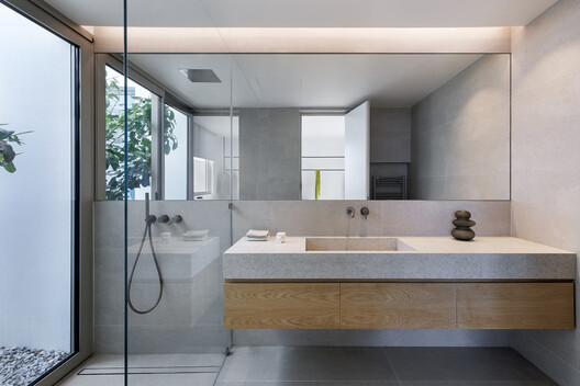 The Slot House / Katerina Valsamaki Architects - Image 14 of 32