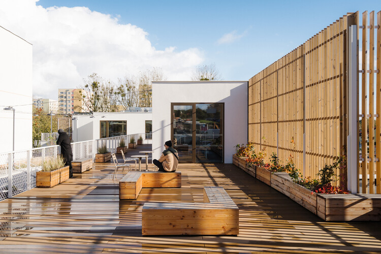 Widna 港湾社区中心与图书馆 / PB STUDIO + studiomania + IPA Ipreferanalog - 建筑图, 木头, 露台