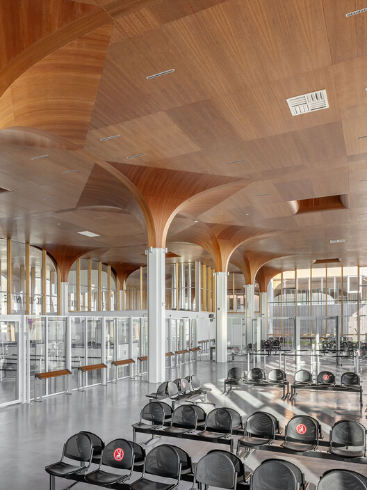 Deauville Terminal Saint-Gatien-des-Bois / Ferrier Marchetti Studio - Image 8 of 12