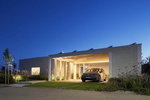 Rdom 2 House / Šercel Švec - Exterior Photography