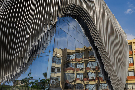 Ain Shams University Campus Main Theater / El-Maghraby Design House + Prof. Dr. Gamal El-Kholy - Exterior Photography