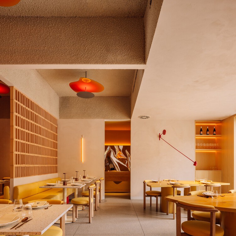 Restaurante Scusa / Spacegram - Fotografia de Interiores, Sala de Jantar, Madeira