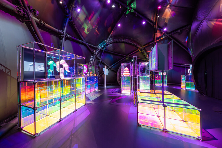 2025年大阪世博会瑞士馆 / Manuel Herz Architects - 室内图, 灯, 玻璃