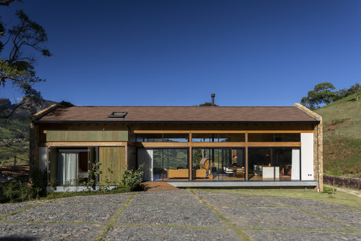Sítio Vale Verde / Bruschini Arquitetura - Fotografía exterior, Madera, Puerta