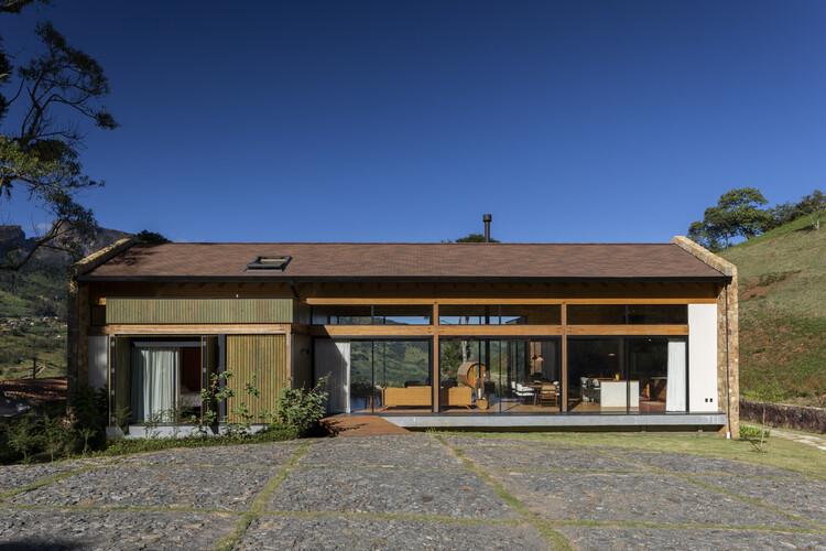 Sítio Vale Verde / Bruschini Arquitetura - Fotografía exterior, Madera, Puerta