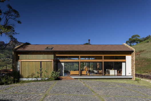 Sítio Vale Verde / Bruschini Arquitetura - Fotografía exterior, Madera, Puerta
