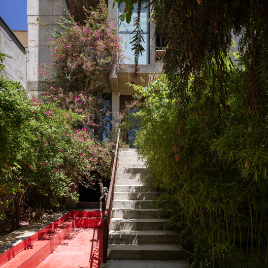 Habitar a los ausentes: Apartamento residencial para Maryam y Faraj, Shiraz / Alborz Mohammadi / Keramati Architect - Imagen 8 de 27
