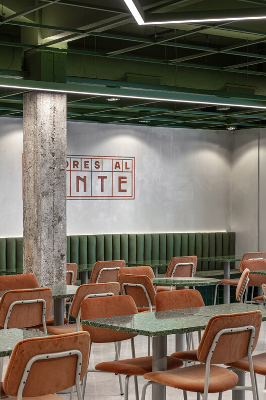 Diletto Pastas - Barrio Chino / Cupla Arquitectura - Lucia Vallve & Tomas Mielnikowicz - Fotografía interior, Sillas