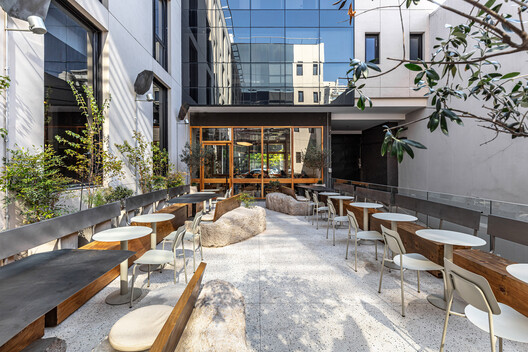 Hobby Malabia Café / Cupla Arquitectura - Lucia Vallve & Tomas Mielnikowicz - Fotografía exterior, Sillas