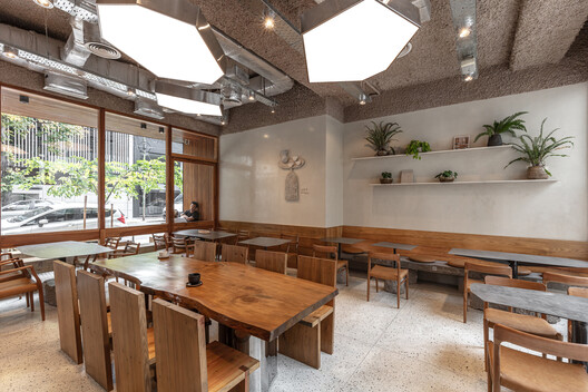 Hobby Malabia Café / Cupla Arquitectura - Lucia Vallve & Tomas Mielnikowicz - Fotografía interior, Comedor, Madera, Mesas, Sillas