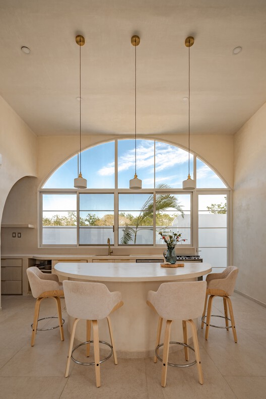 Villa Nink El Arca / Arquitectura Elemental - Fotografía interior, Madera, Sillas, Iluminación, Mesas, Vidrio