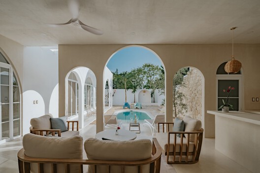 Villa Nink El Arca / Arquitectura Elemental - Fotografía interior, Sillas