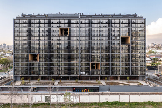 252 Marathon Apartamentos / COMUN + [TAA] Taller de Arquitectos Asociados - Fotografía exterior