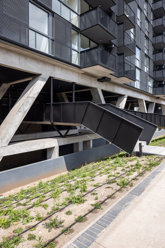 252 Marathon Apartamentos / COMUN + [TAA] Taller de Arquitectos Asociados - Fotografía exterior, Concreto, Balcón