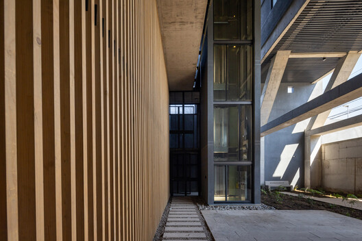 252 Marathon Apartamentos / COMUN + [TAA] Taller de Arquitectos Asociados - Imagen 5 de 27