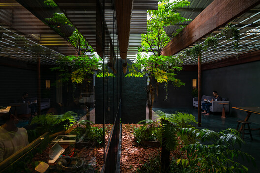 Office of tho.A / Atelier tho.A - Exterior Photography