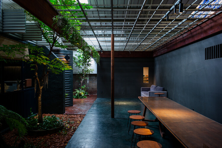 Escritório da tho.A / Atelier tho.A - Imagem 2 de 29