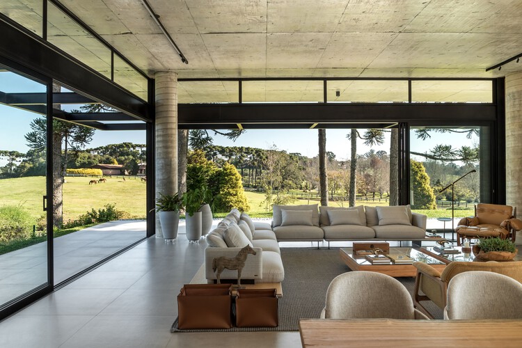 Anexo Haras Piraquara / ARQ+CO Studio - Fotografia de Interiores, Sala de Estar, Cadeira, Viga