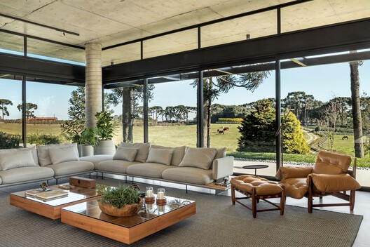 Anexo Haras Piraquara / ARQ+CO Studio - Fotografia de Interiores, Sala de Estar, Cadeira