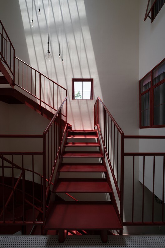 3Gang House / Space + Architecture - Interior Photography, Stairs, Wood, Handrail
