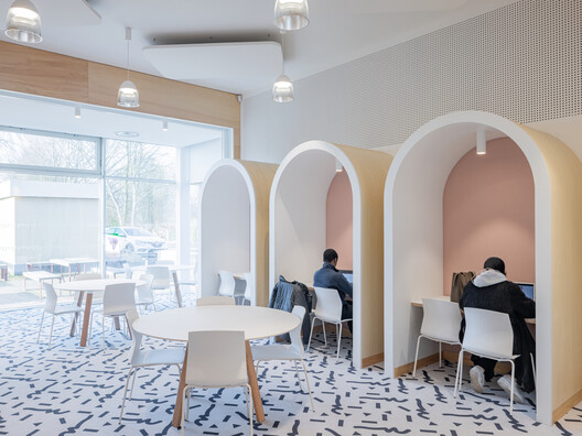 (S)pace Pariselle Educational Building / Architecture Patrick Mauger + D’HOUNDT+BAJART architectes&associés - Interior Photography, Dining room, Chair