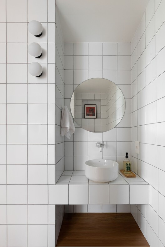 Apartamento Sara / BLOCO Arquitetos - Fotografia de Interiores, Banheiro, Pia