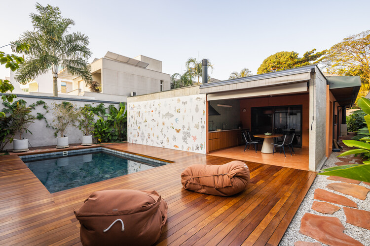 Casa da Sabrina e do Guto / Goiva - Fotografia de Exterior, Aido, Concreto, Pátio, Cadeira