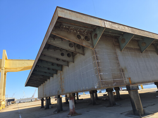 NYC’s First River-Based, Water-Filtering Pool Takes Shape at Pier 35 - Image 4 of 9