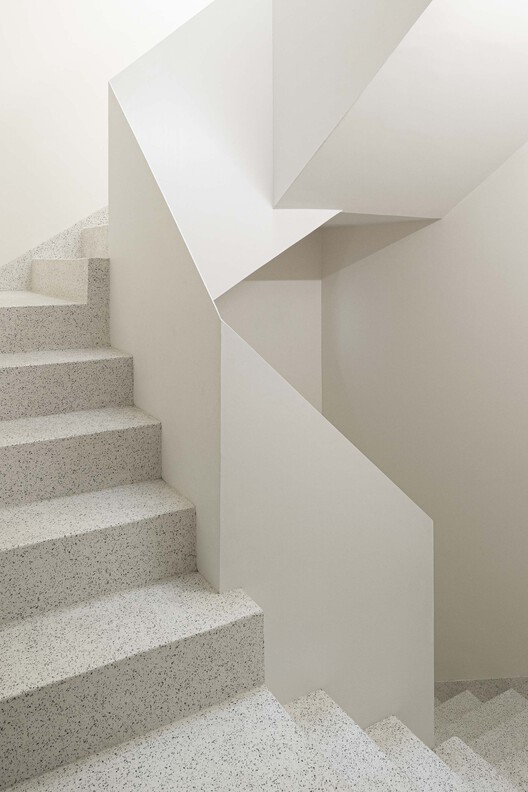 Edifício Residencial Vila Catarina / MASSLAB - Imagem 16 de 24