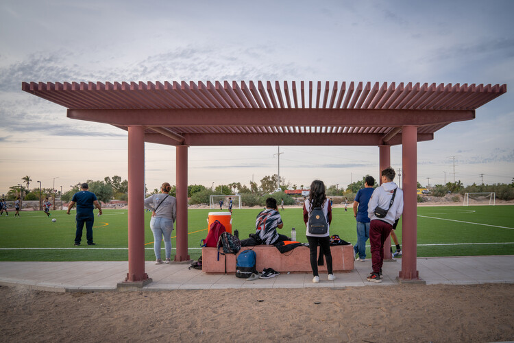 Masterplan & Conjunto Deportivo La Paz / CCA | Bernardo Quinzaños - Fotografía exterior