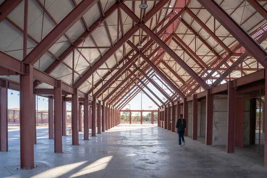 Masterplan & Conjunto Deportivo La Paz / CCA | Bernardo Quinzaños  - Fotografía interior, Concreto, Fijación Vigas