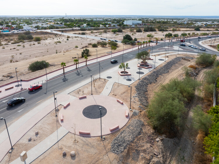 Masterplan & Conjunto Deportivo La Paz / CCA | Bernardo Quinzaños - Imagen 8 de 30