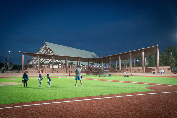 Masterplan & Conjunto Deportivo La Paz / CCA | Bernardo Quinzaños - Fotografía exterior
