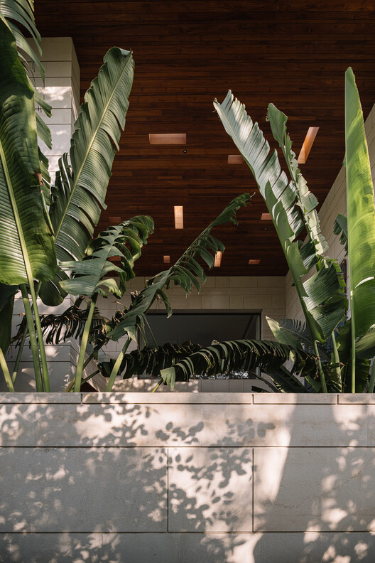 Anand Home / Hiren Patel Architect Design - Image 25 of 28