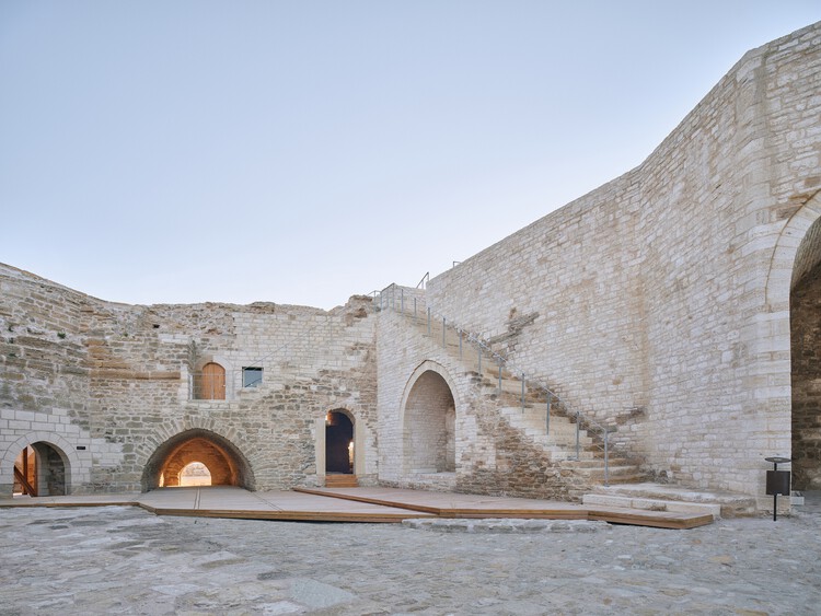  Fortaleza de Seddülbahir / KOOP Architects + AOMTD - Imagen 24 de 47