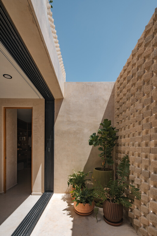 Casa ¨Eterna¨ / TARA Arquitectura - Fotografía exterior