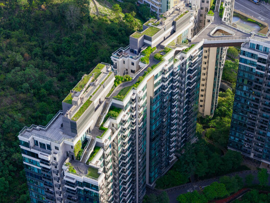 Le Pont Residential Development / Shma Company Limited - Exterior Photography, Cityscape, Balcony