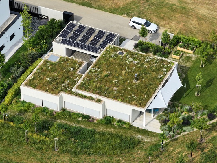 Rdom 2 House / Šercel Švec - Exterior Photography, Garden
