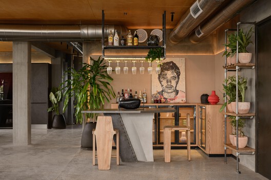 The V Penthouse / Badie Architects - Interior Photography, Kitchen, Wood, Table, Chair