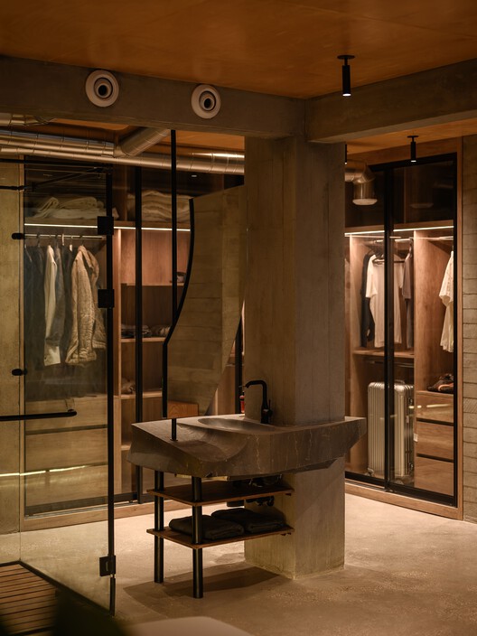 The V Penthouse / Badie Architects - Image 27 of 34