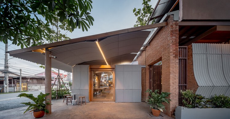 Kunst Ayutthaya 集合空间 / BodinChapa Architects - 建筑图, 木头